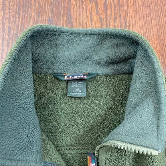 L.L. Bean Men’s Green Fleece Full-Zip Functional Comfortable Classic Vest - Picture 4 of 10